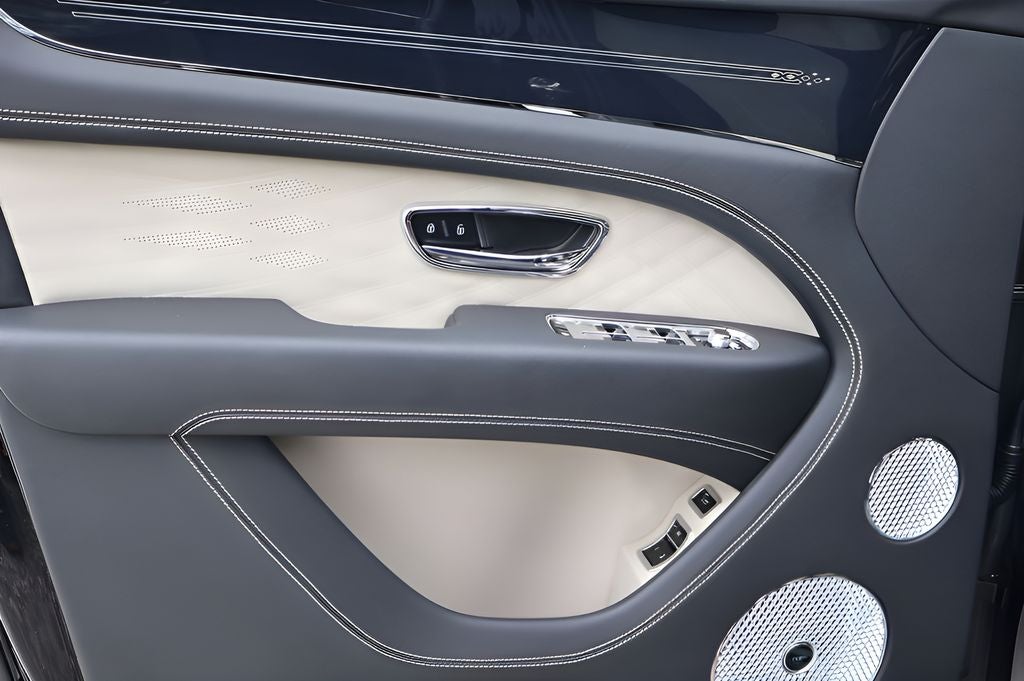 2025 Bentley Bentayga EWB Base