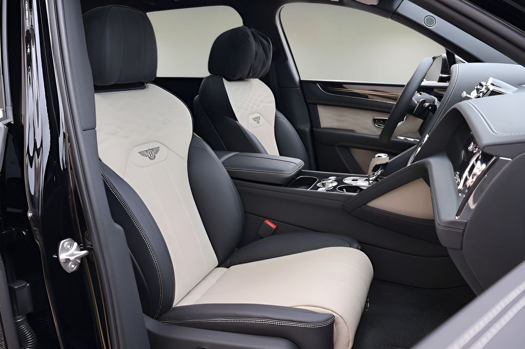 2025 Bentley Bentayga EWB Base