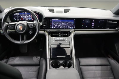 2024 Porsche Panamera Base