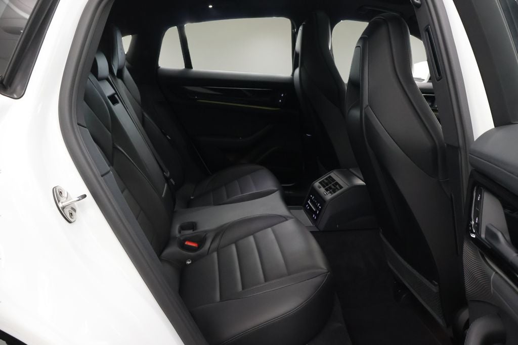 2024 Porsche Panamera Base