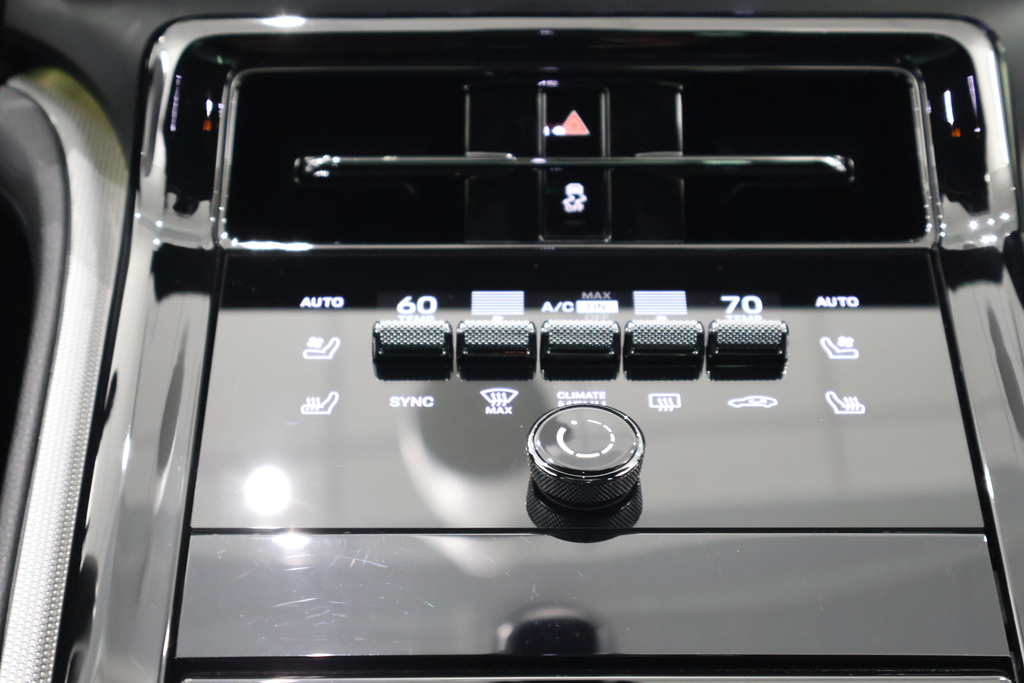 2024 Porsche Panamera Base