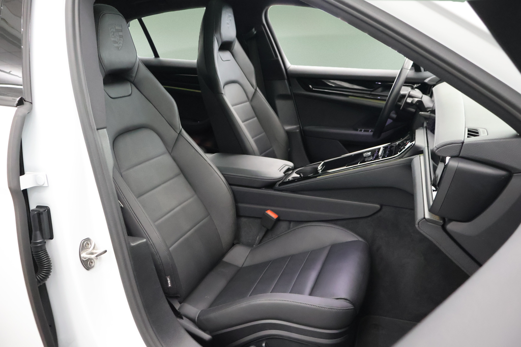 2024 Porsche Panamera Base