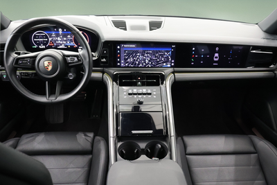 2024 Porsche Panamera Base