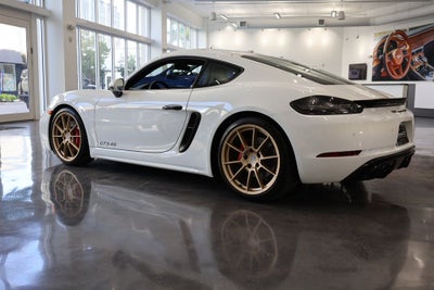 2024 Porsche 718 Cayman GTS