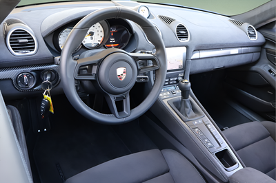2025 Porsche 718 Cayman GT4 RS