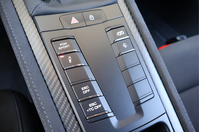 2025 Porsche 718 Cayman GT4 RS
