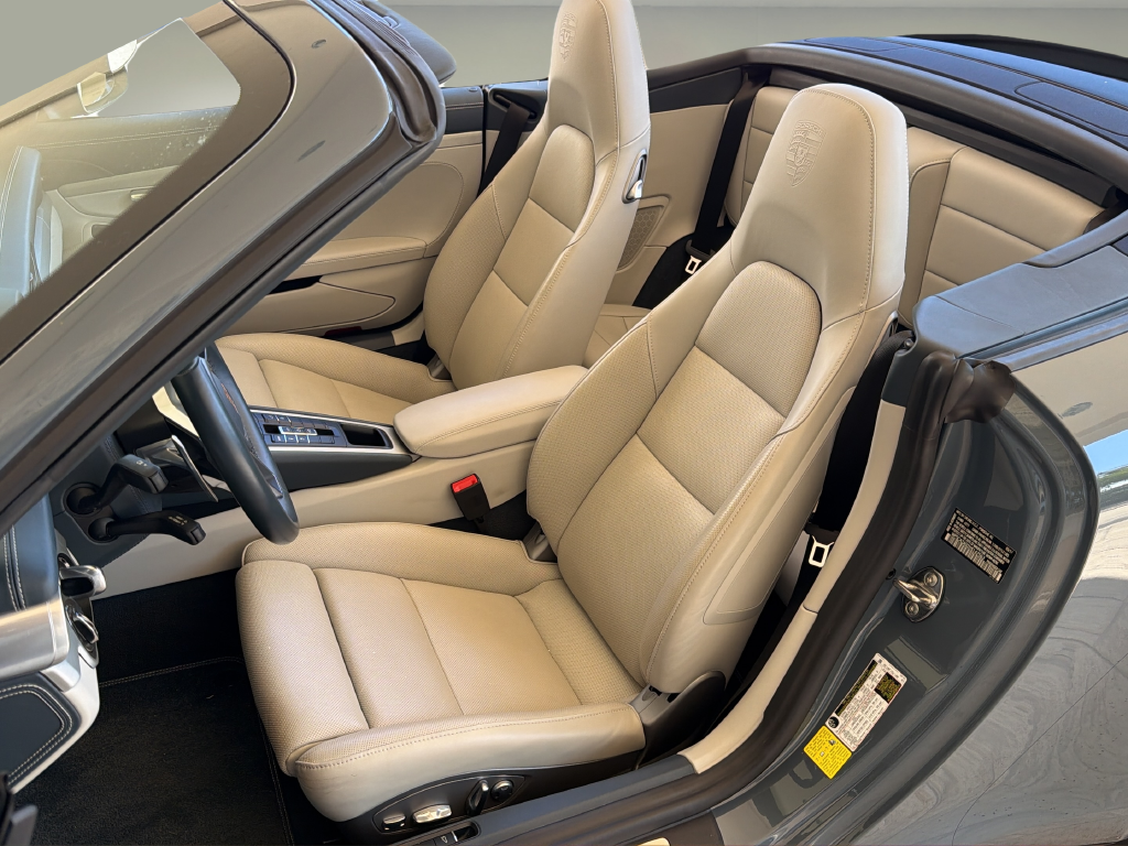 2017 Porsche 911 Carrera