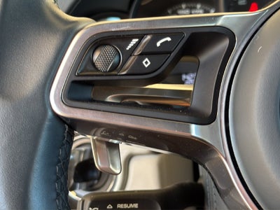 2017 Porsche 911 Carrera