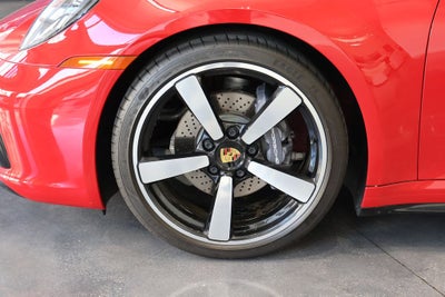 2021 Porsche 911 Carrera