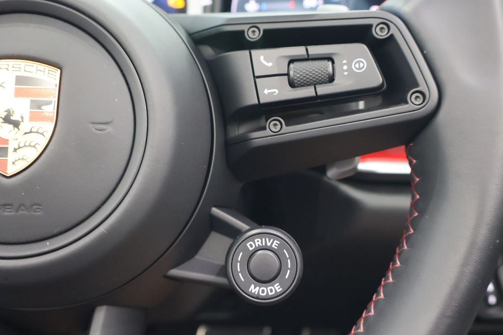 2021 Porsche 911 Carrera