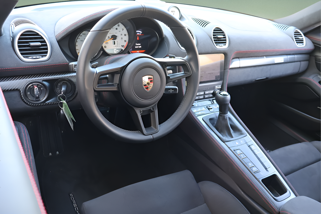 2024 Porsche 718 Spyder RS