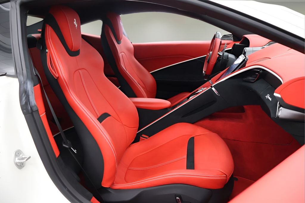 2023 Ferrari Roma Base